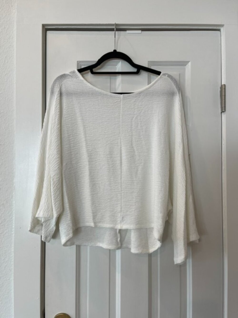 Maeve Anthropologie Ivory Textured Crinkle Boxy Batwing Sleeve Top Small EUC